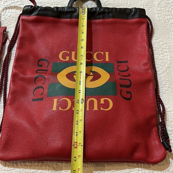 Gucci Leather drawstring Backpack With Attached Wristlet. NWT main image 9